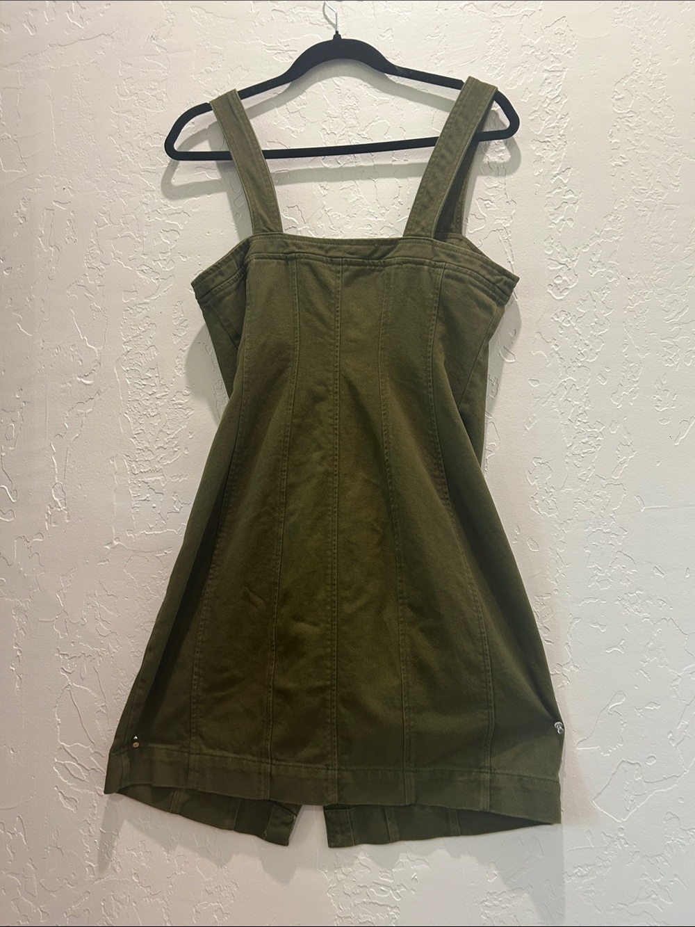 Olive Green Button-Front Sleeveless Dress - Picture 4 of 4